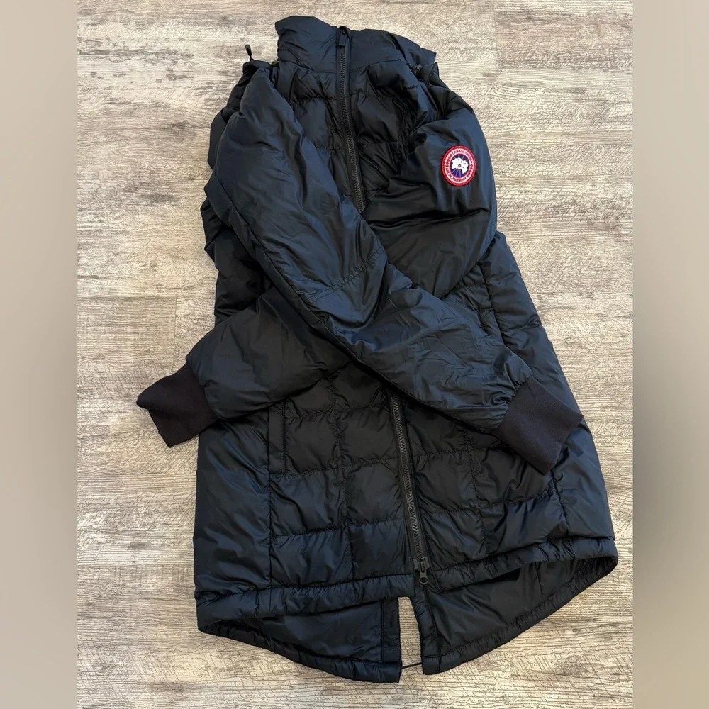 Canada Goose Women's Black Ellison Puffer Coat NEW - Picture 16 of 16